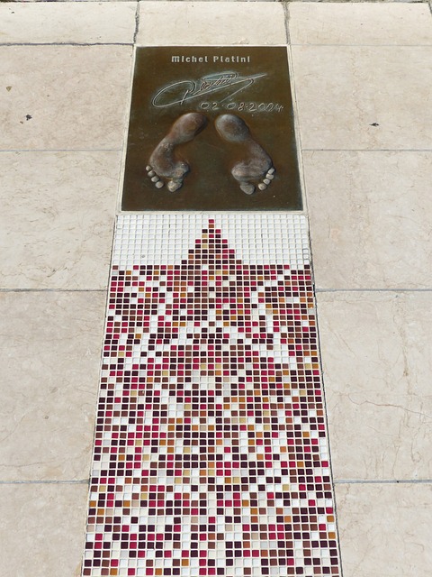 成為外界關 成為外界關